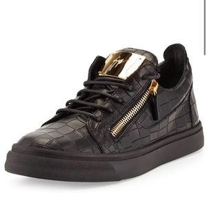 GIUSEPPE ZANOTTI Men's Croc-Embossed Low-Top Sneakers, Black 42.5